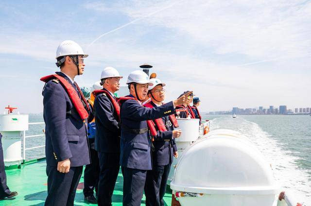 备战“五一”！青岛六部门在胶州湾开展联合巡航执法行动