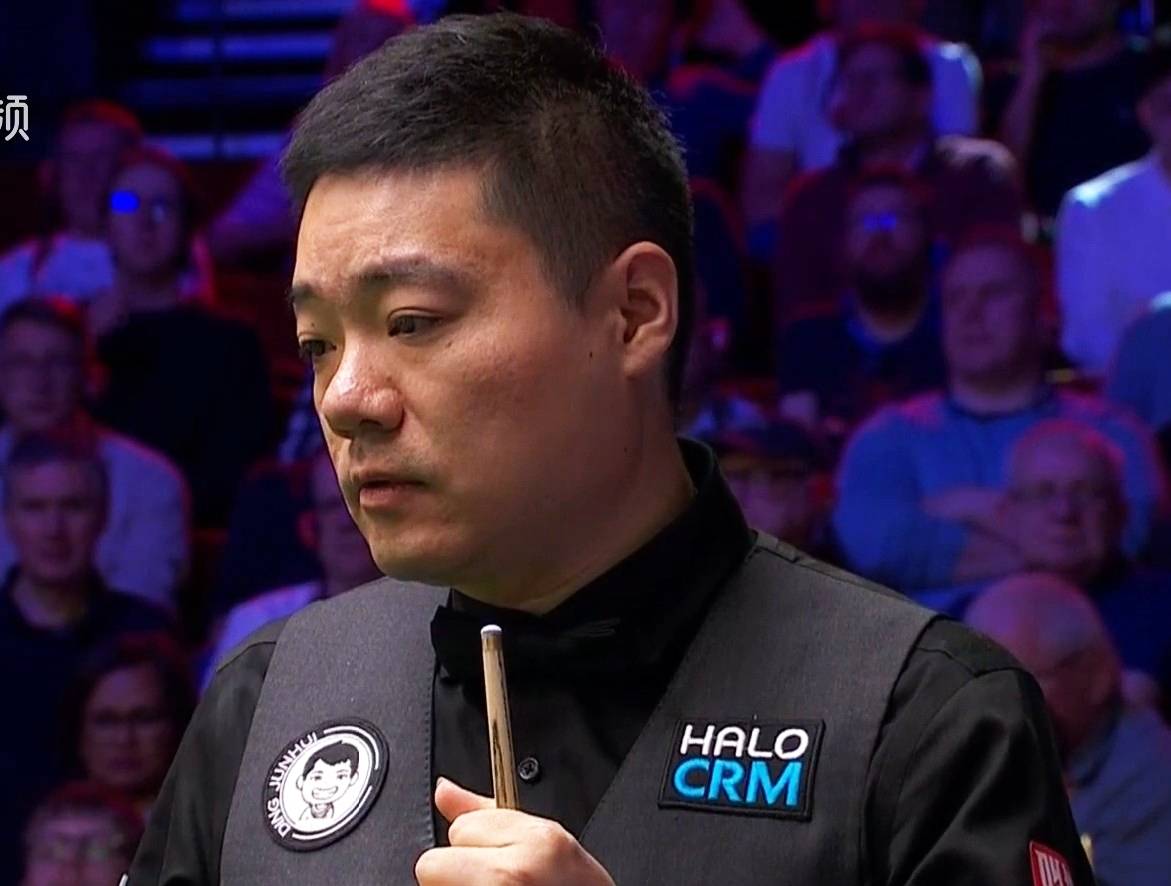 赵心童9-7丁俊晖！戴维斯一针见血，丁俊晖已经变了