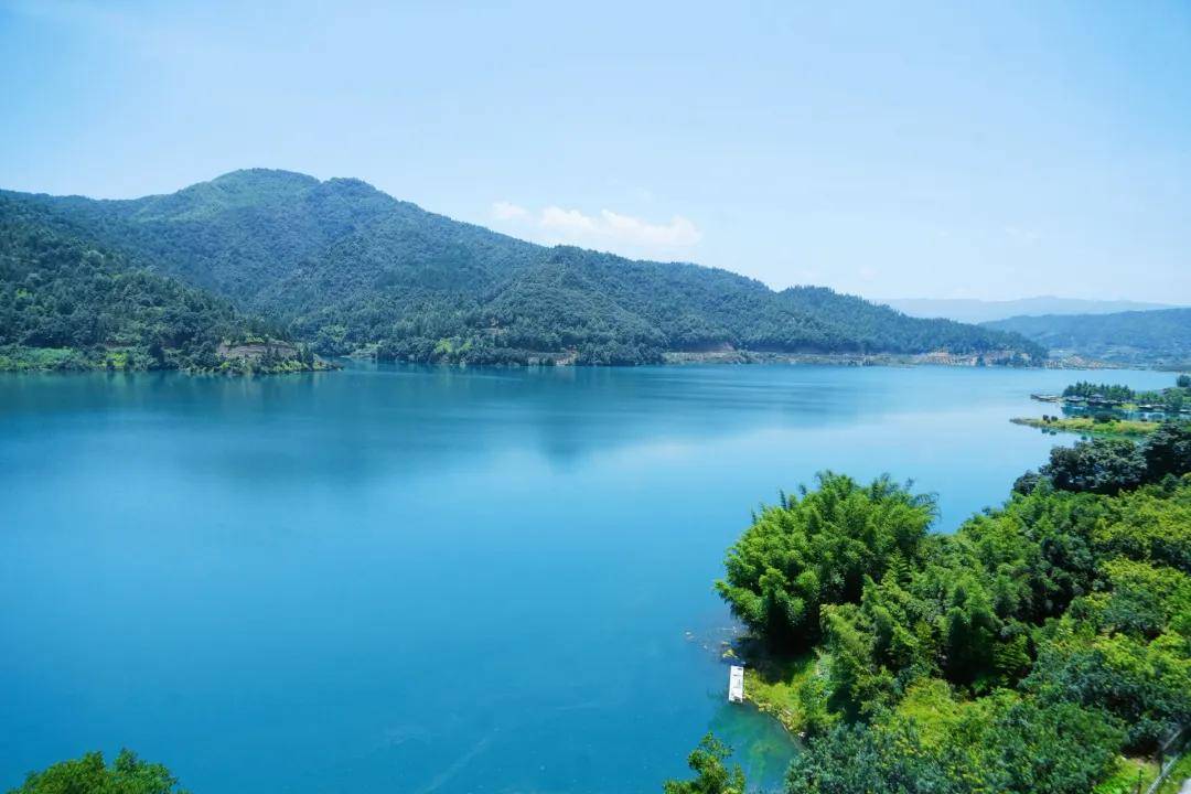 泰顺百丈躺平记：东岸西岸民宿，把夏天过成慢镜头