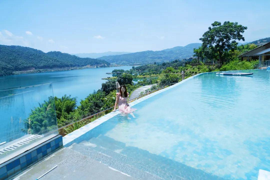 泰顺百丈躺平记：东岸西岸民宿，把夏天过成慢镜头